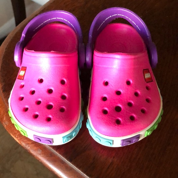 pink crocs size 4